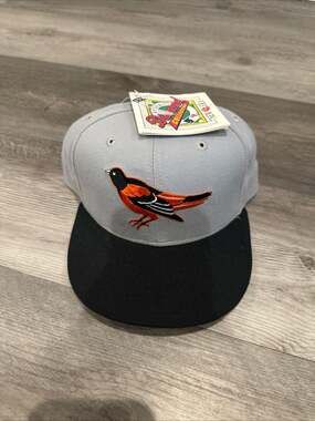 Vintage New Era 5950 Baltimore Orioles Authentic Diamond Collection Fitted Hat S